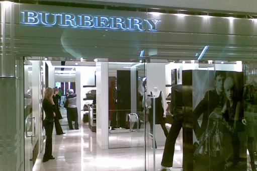 burberry store yorkdale